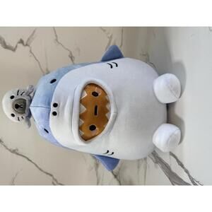 Smoko Blue Shark Tayto Midi Mochi Plush w/ Mini Seal – NEW w/ Tags